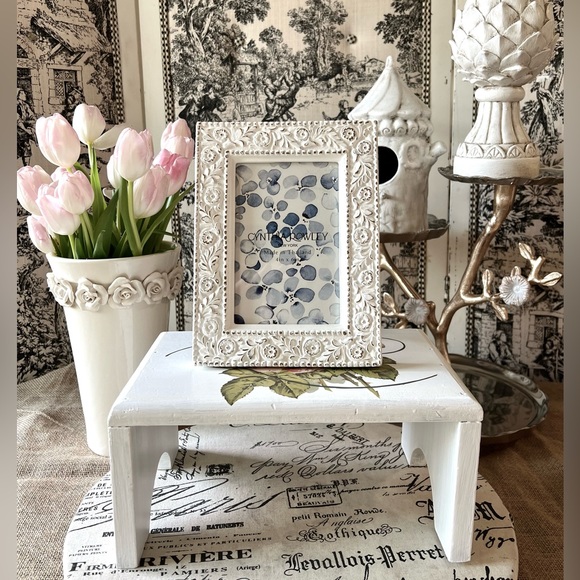 Vintage Parisian Wood Stool/ Riser, Hand Painted
Pink/Green - Picture 6 of 6